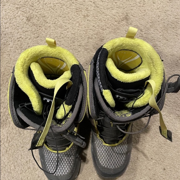 Salomon E-20 man’s Snowboard Boots size 12 main image 8